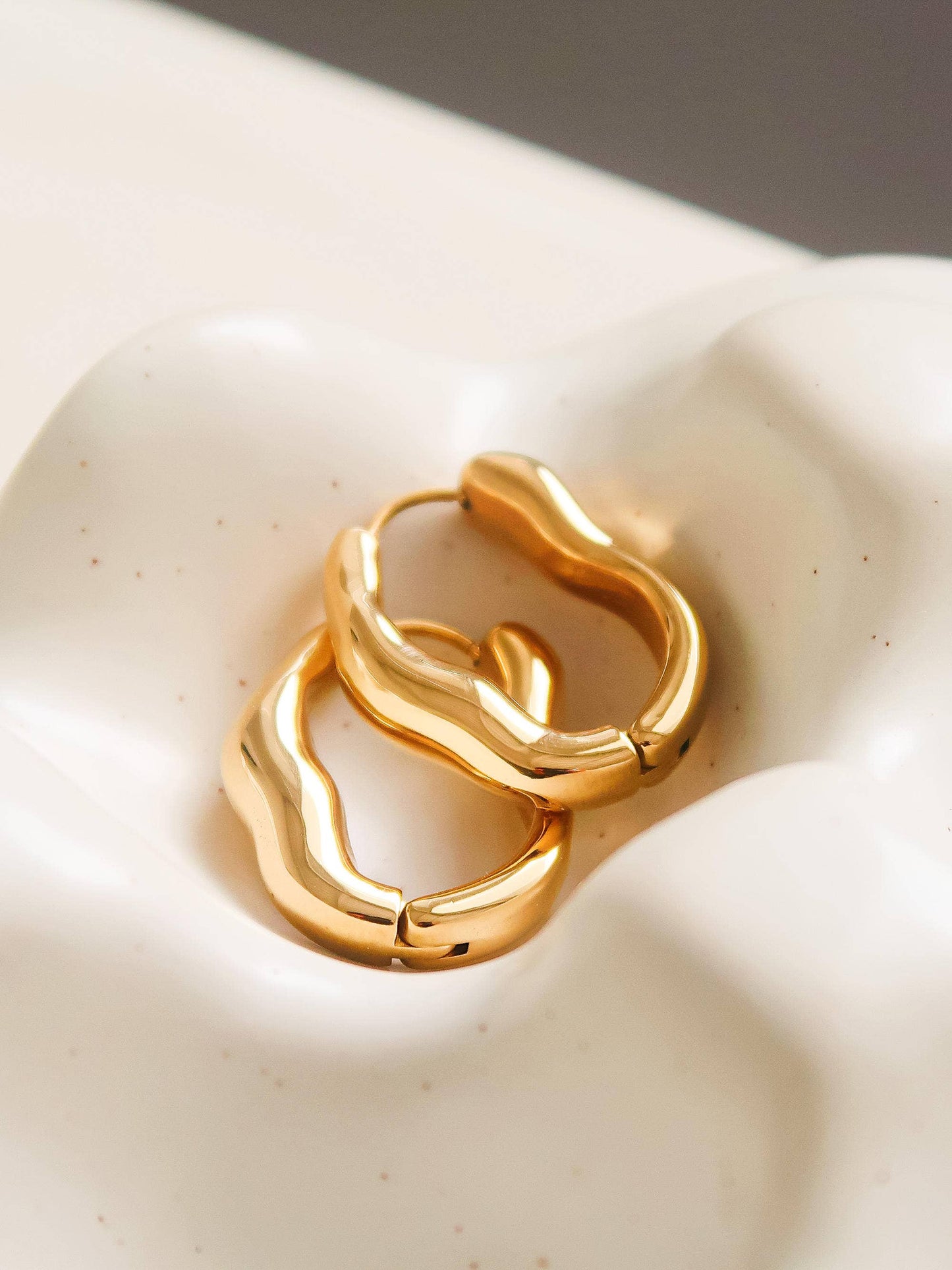 Capri Hoops